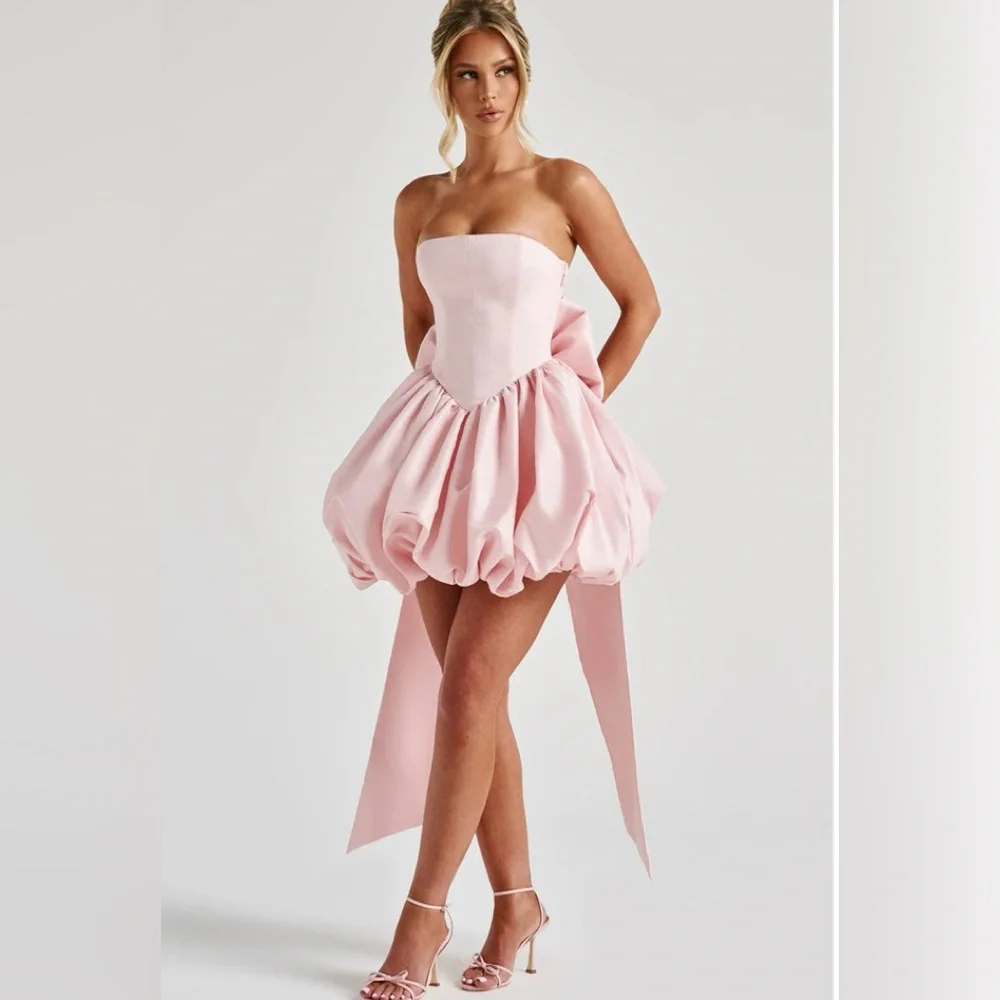 Elegant Pink Strapless Dress - Picture 2 of 11